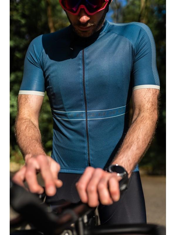 Cycling Jerseys and Bib shorts - Endurance, comfort and style